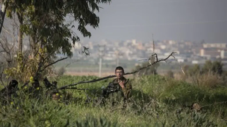 Soldiers in Nahal Oz