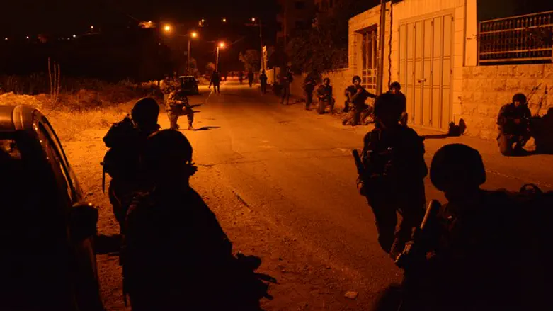 חיילי נח"ל בשכם. ארכיון