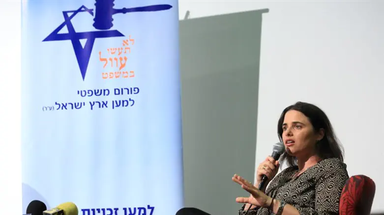 המטרה היא לנרמל את החיים ביהודה ושומרון. שרת המשפטים איילת שקד