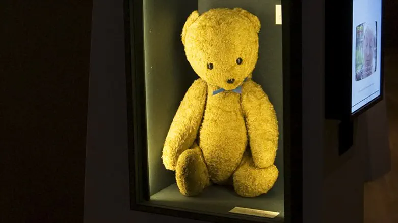 גם הדובי שרד את התופת