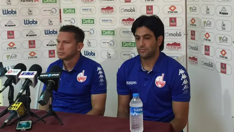 ברדה ובכר במסיבת העיתונאים