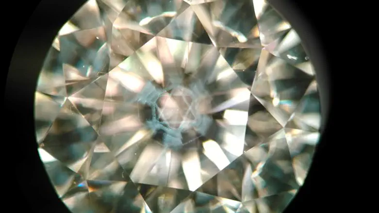 יהלום ומגן דוד