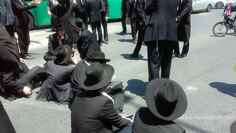 למצולמים אין קשר לידיעה