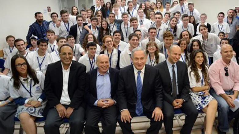 Ministers with Bible Quiz participants