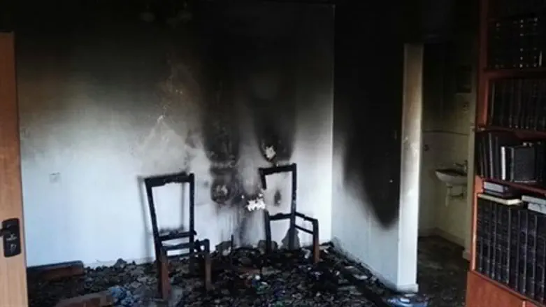 Building on fire in Beit Shemesh