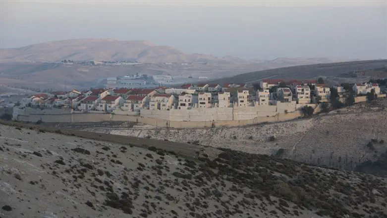 מבשרת אדומים