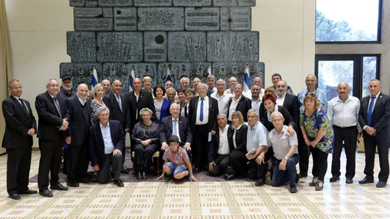 רבלין עם הנהלת יד לבנים