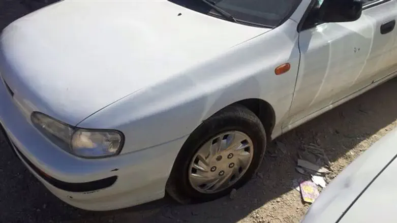 ניקוב צמיגים. ארכיון