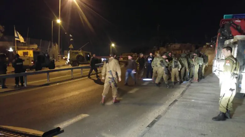 זירת הפיגוע סמוך לחיזמא