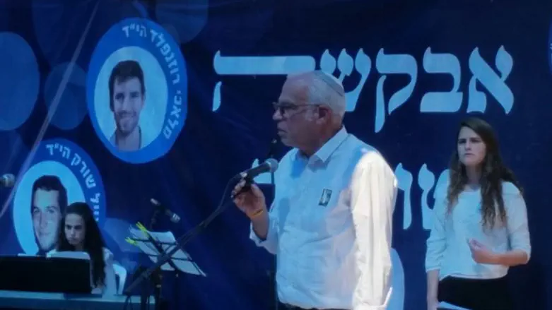 השר אורי אריאל בטקס