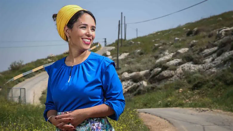 האישה, החיוך, האנרגיה. טליה שושן