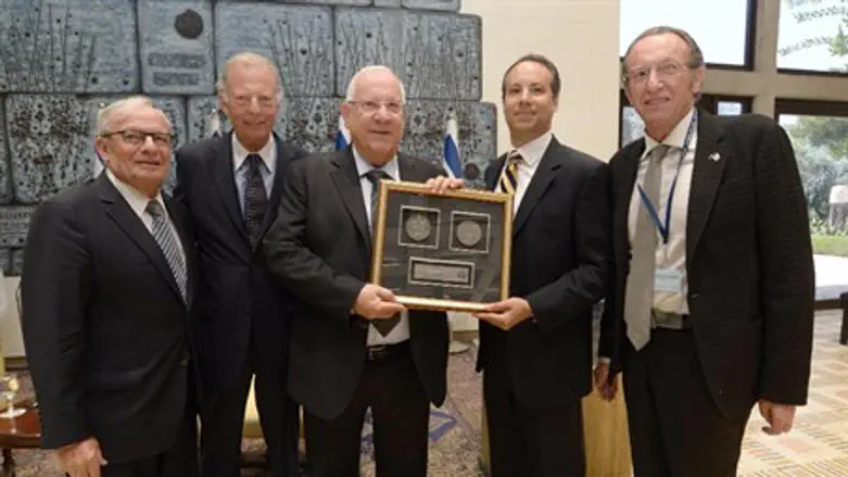 President Rivlin with Israel Bonds delegates