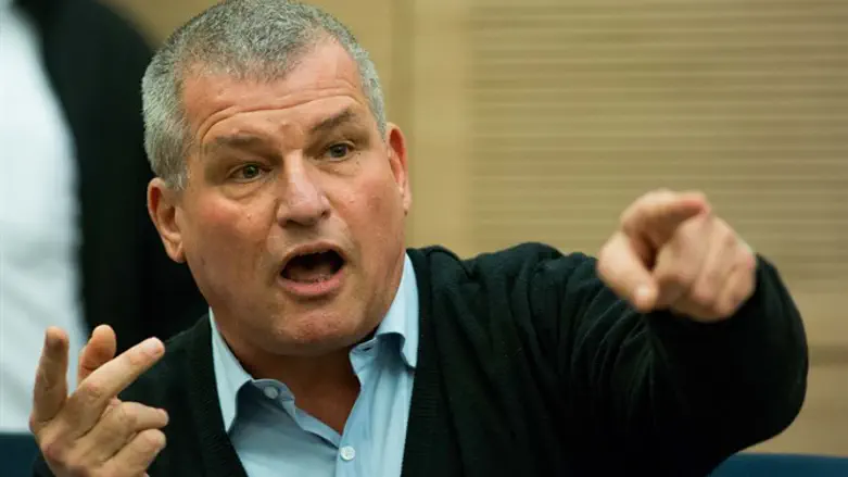 מכת מדינה. רוזנטל