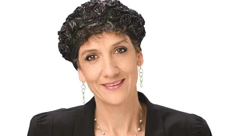 מהווה עלה תאנה דתי למלחמה של נשות השמאל נגד הדת ונגד מושג המשפחה. חה"כ שולי מועלם-רפאלי