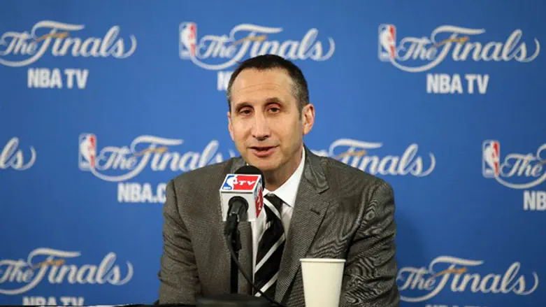 עוזב שוב את ה-NBA, בלאט