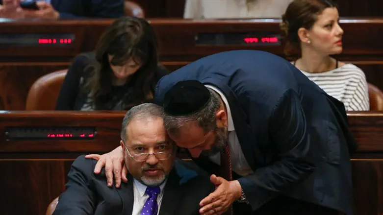 מצאו פתרון. דרעי וליברמן