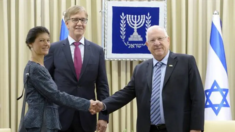 German delegation (L), with Rivlin
