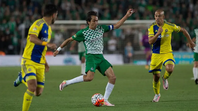 בניון, הערב. המשחק האחרון במדי חיפה