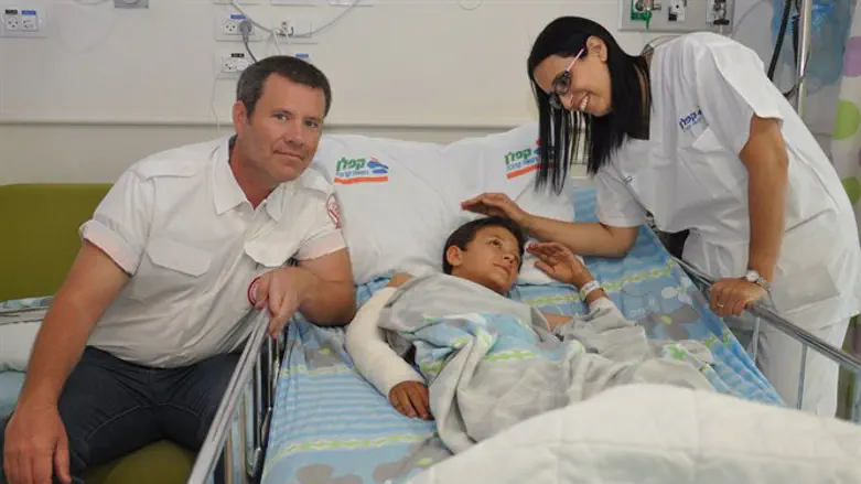 האב והבן הפצוע