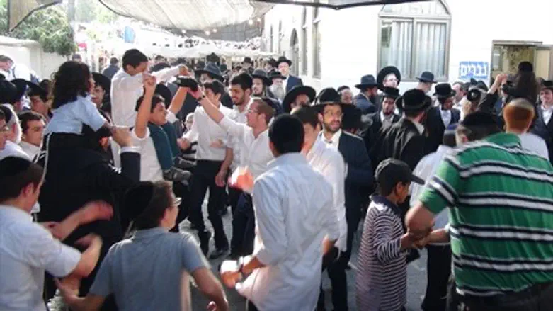 Lag B'Omer at Shimon Hatzadik