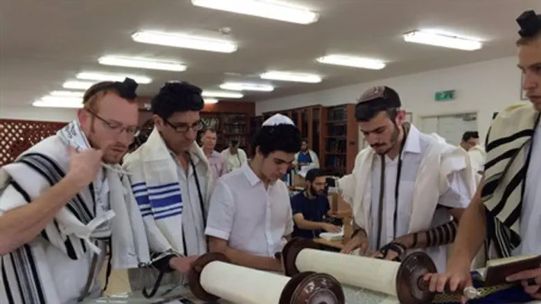 Shahak LeBnei Mitzvah program