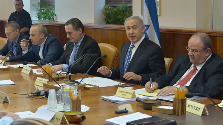 תאשר. הממשלה