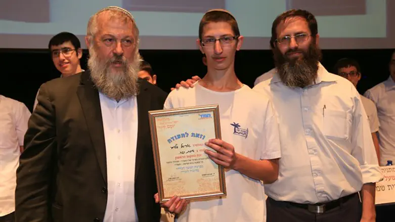 הזוכה במקום הראשון - אריאל פלדמר