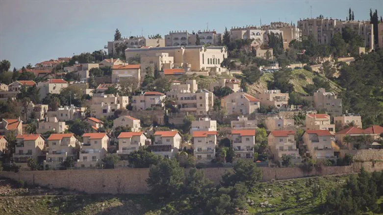 מעלה אדומים