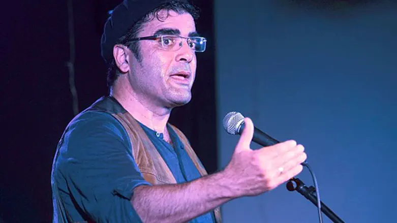 ג'קי לוי
