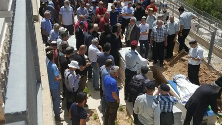 הגיעו ללוויה