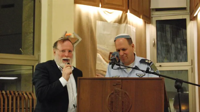 ראש אכ"א טופולנסקי וראש ישיבת הכותל הרב וידר