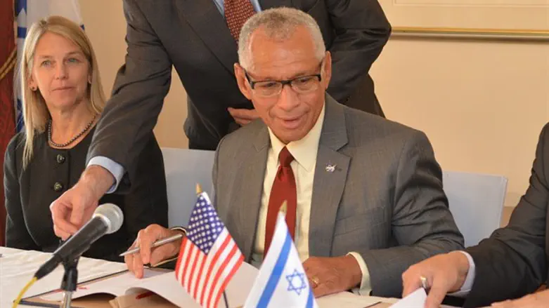 NASA's Charles Bolden with Menachem Kidron