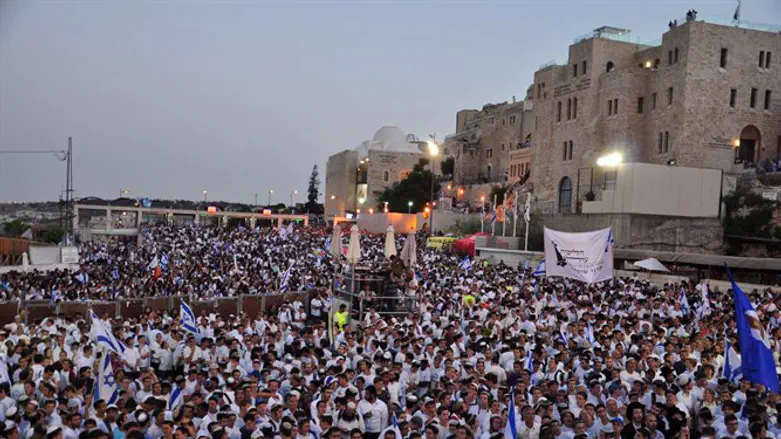 משתתפי הריקודגלים. השנה
