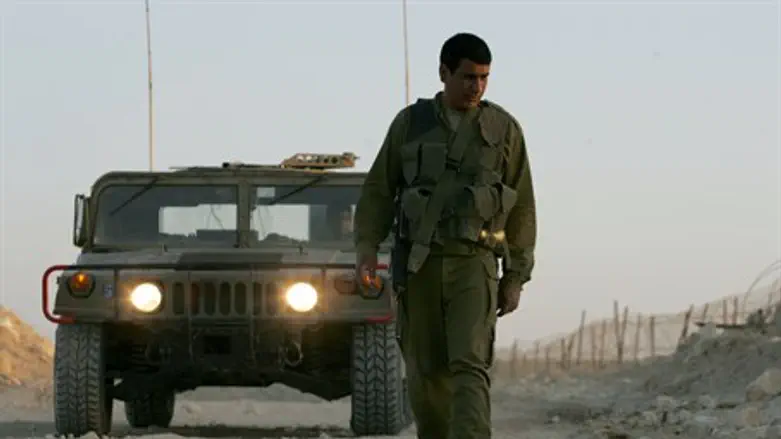 IDF hummer patrol (illustration)