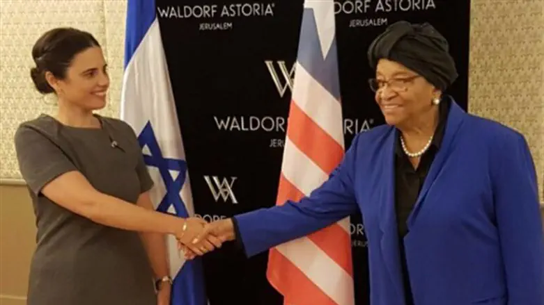 השרה שקד עם נשיאת ליבריה