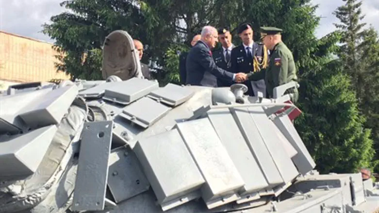 Нетаньяху принял танк