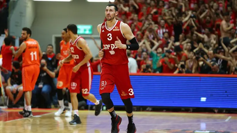 גפני. עוזב את הבירה