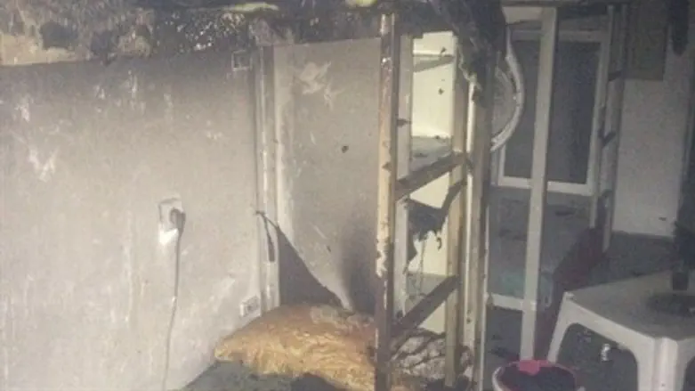 Сгоревшая тюремная камера