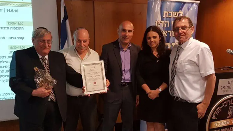 השרה שקד בטקס. היום