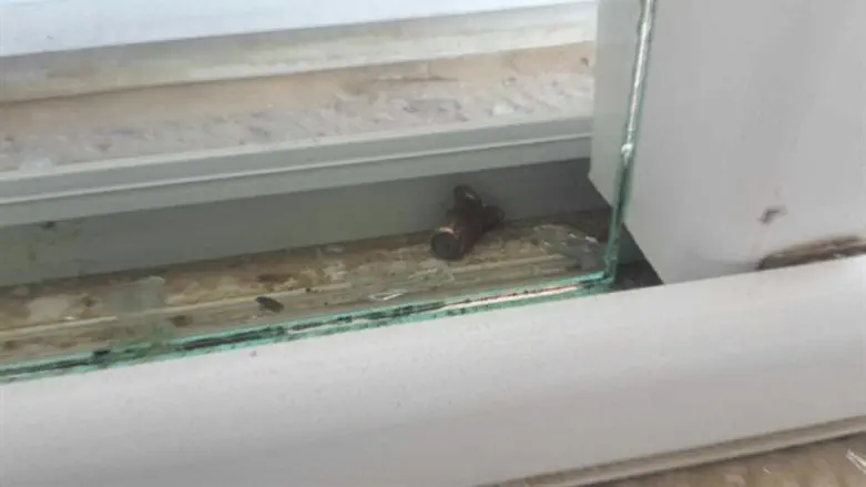 הקליע שאותר בחלון