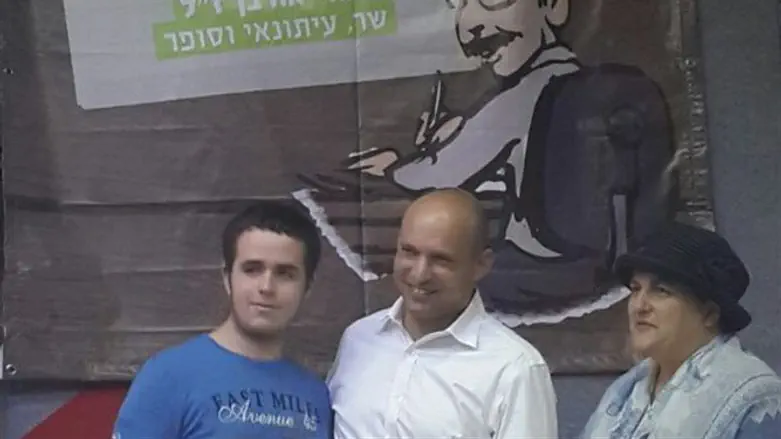 מיכל אורבך, השר בנט והזוכה ישי מאיר