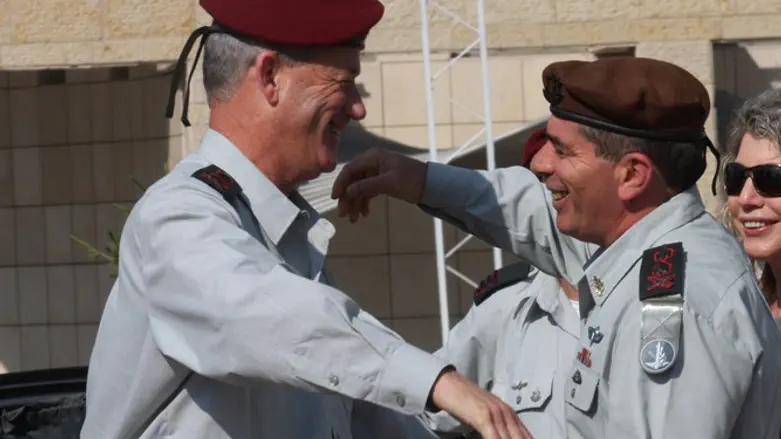 אשכנזי וגנץ בעבר