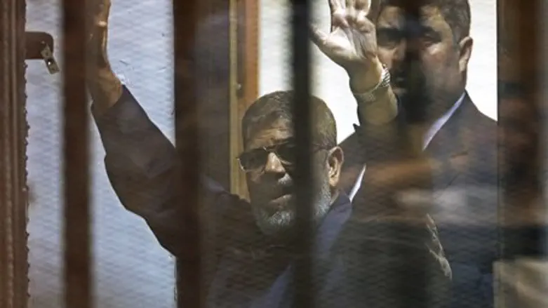 Mohammed Morsi in court