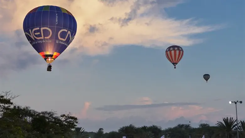 פסטיבל כדורים פורחים