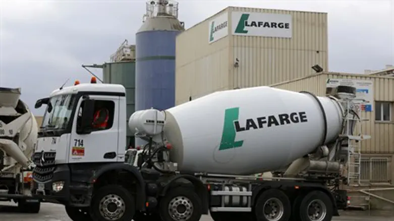 Lafarge cement truck in Paris