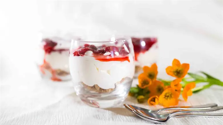 קינוח גבינה בצנצנת