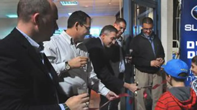 אולם תצוגה חדש 