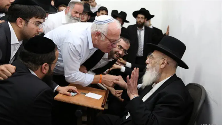 השר אורי אריאל והרב שלום כהן