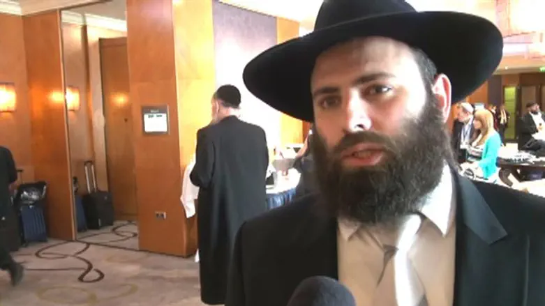 חושש. הרב מנחם מרגולין