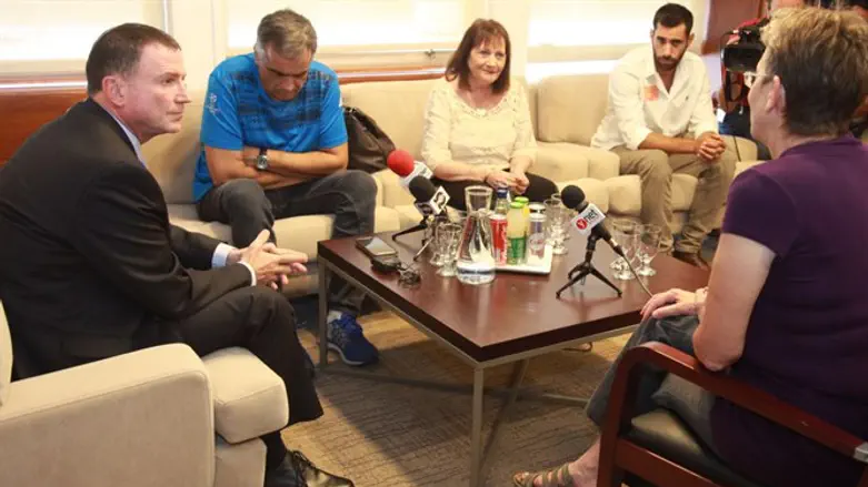 אדלשטיין עם משפחות שאול וגולדין